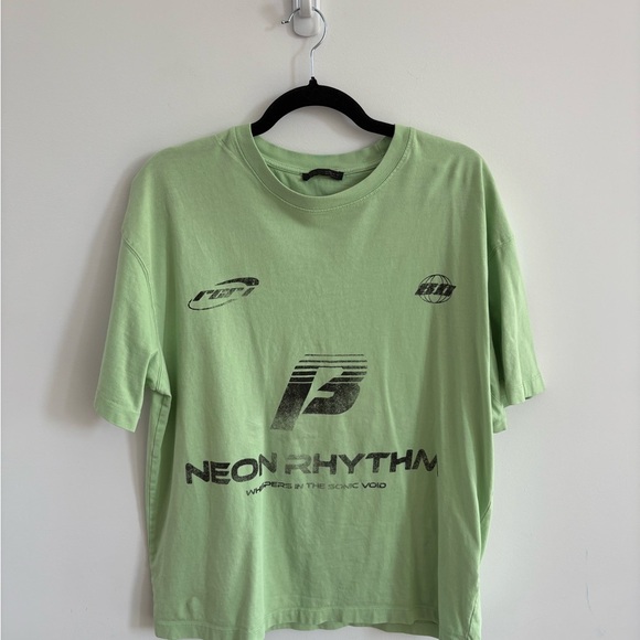 Zara Green Graphic T-Shirt - Picture 1 of 3